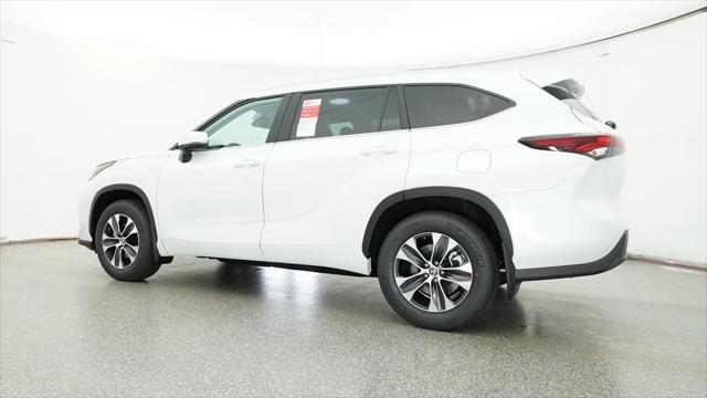 new 2025 Toyota Highlander car, priced at $46,885