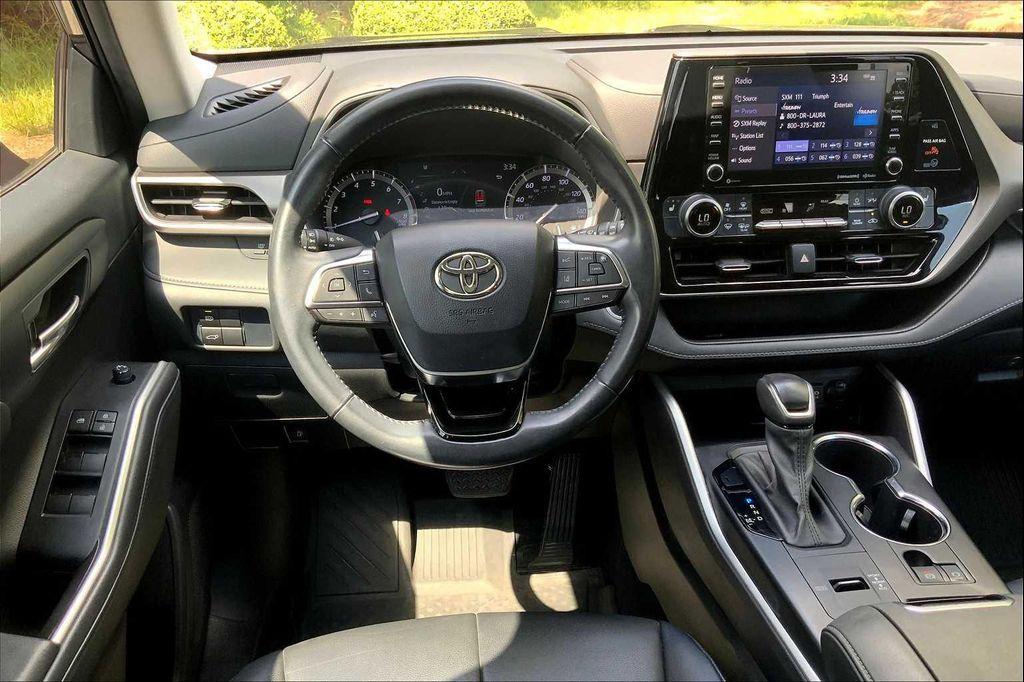 used 2020 Toyota Highlander car, priced at $27,415