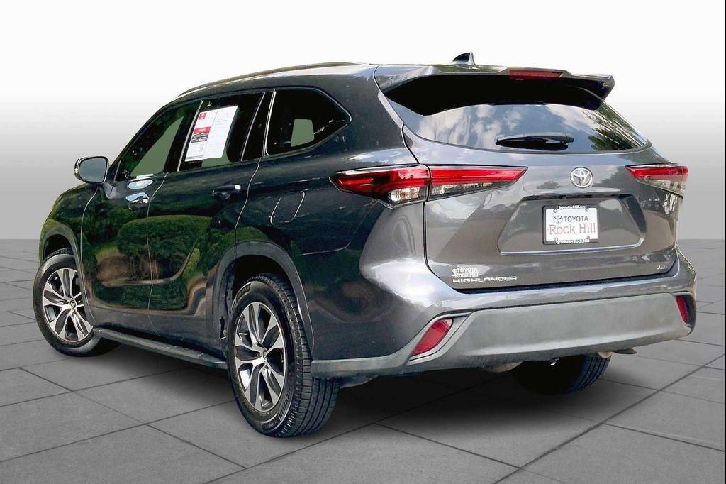 used 2020 Toyota Highlander car, priced at $27,415