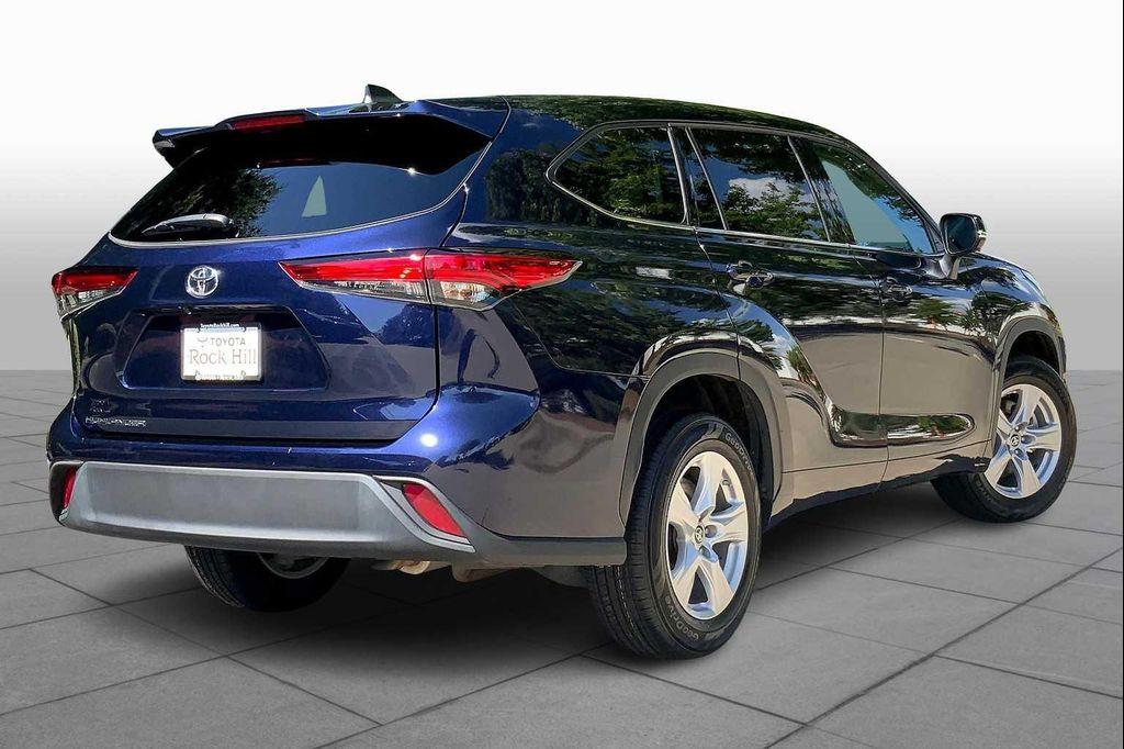 used 2022 Toyota Highlander car, priced at $29,131