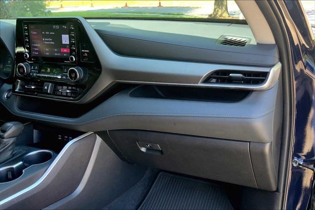 used 2022 Toyota Highlander car, priced at $31,679