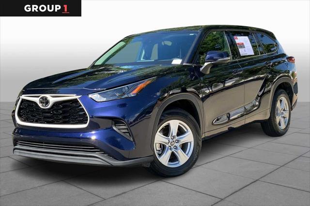 used 2022 Toyota Highlander car, priced at $31,679