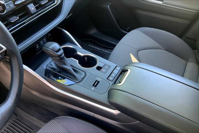 used 2022 Toyota Highlander car, priced at $31,679