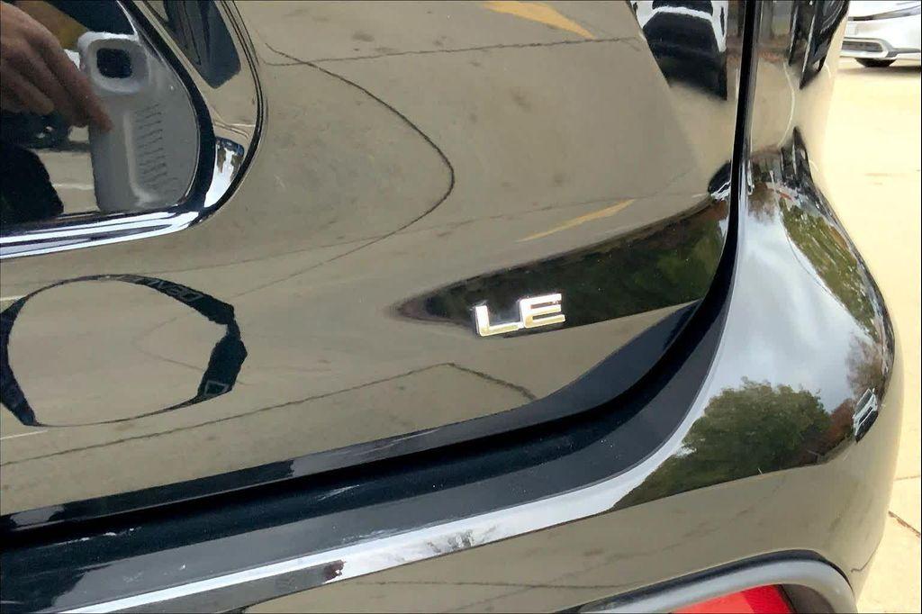 used 2023 Toyota Highlander car, priced at $29,866