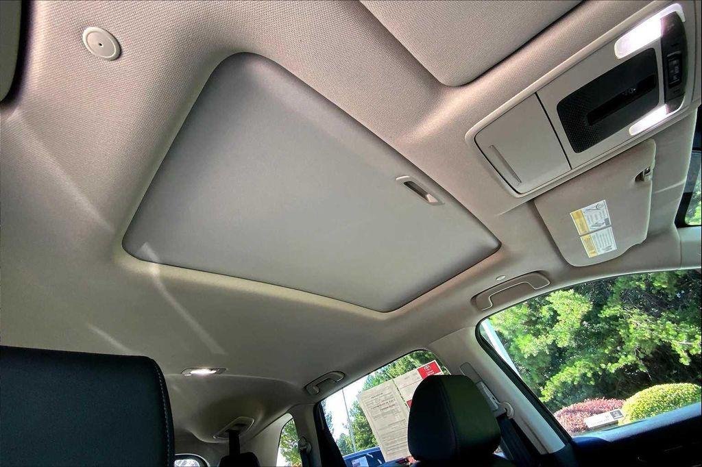 used 2024 Honda CR-V car, priced at $33,876