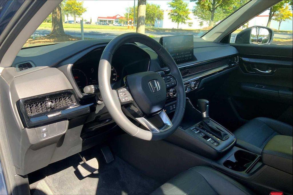 used 2024 Honda CR-V car, priced at $33,876