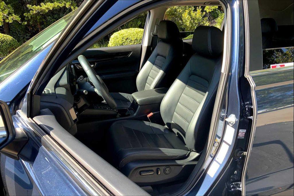 used 2024 Honda CR-V car, priced at $33,876