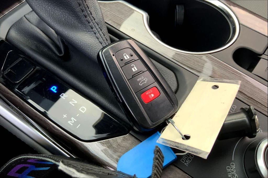 used 2021 Toyota Highlander car, priced at $37,858