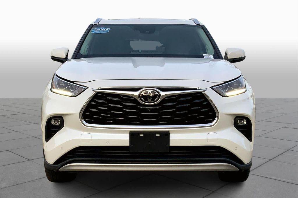 used 2021 Toyota Highlander car, priced at $37,858