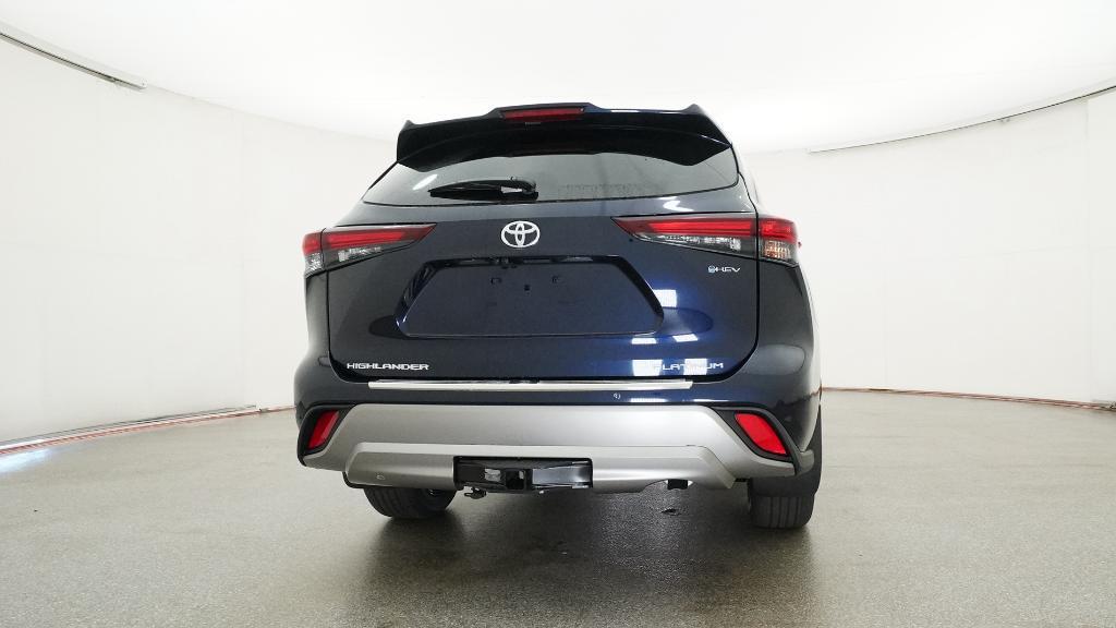 new 2025 Toyota Highlander Hybrid car, priced at $58,682