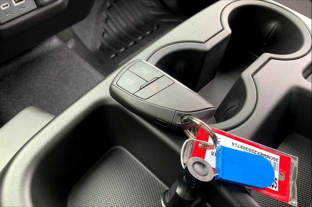 used 2025 Chevrolet Silverado 1500 car, priced at $32,425