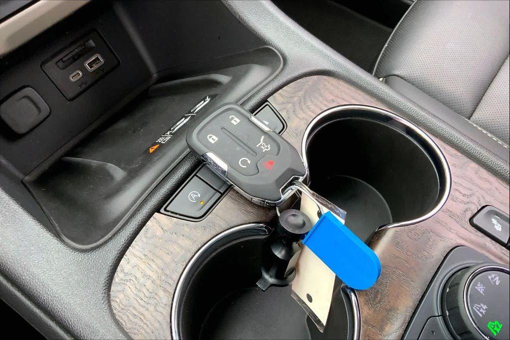 used 2021 GMC Acadia car, priced at $29,222