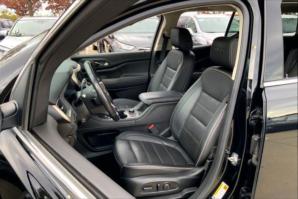 used 2021 GMC Acadia car, priced at $29,222