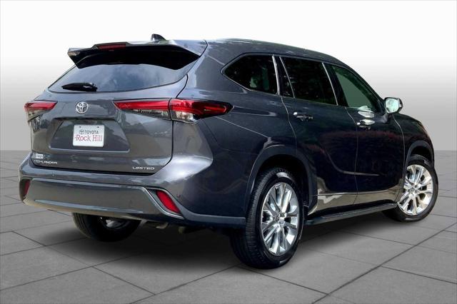 used 2023 Toyota Highlander car, priced at $38,588