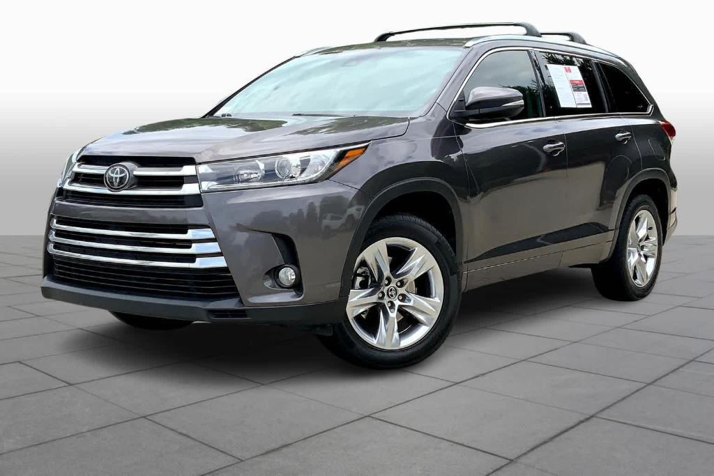 used 2018 Toyota Highlander car, priced at $25,999