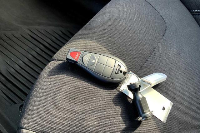 used 2020 Jeep Cherokee car, priced at $15,170