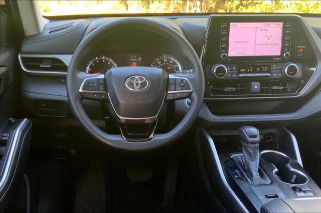 used 2021 Toyota Highlander car, priced at $28,467