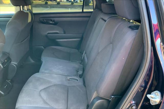 used 2021 Toyota Highlander car, priced at $28,467