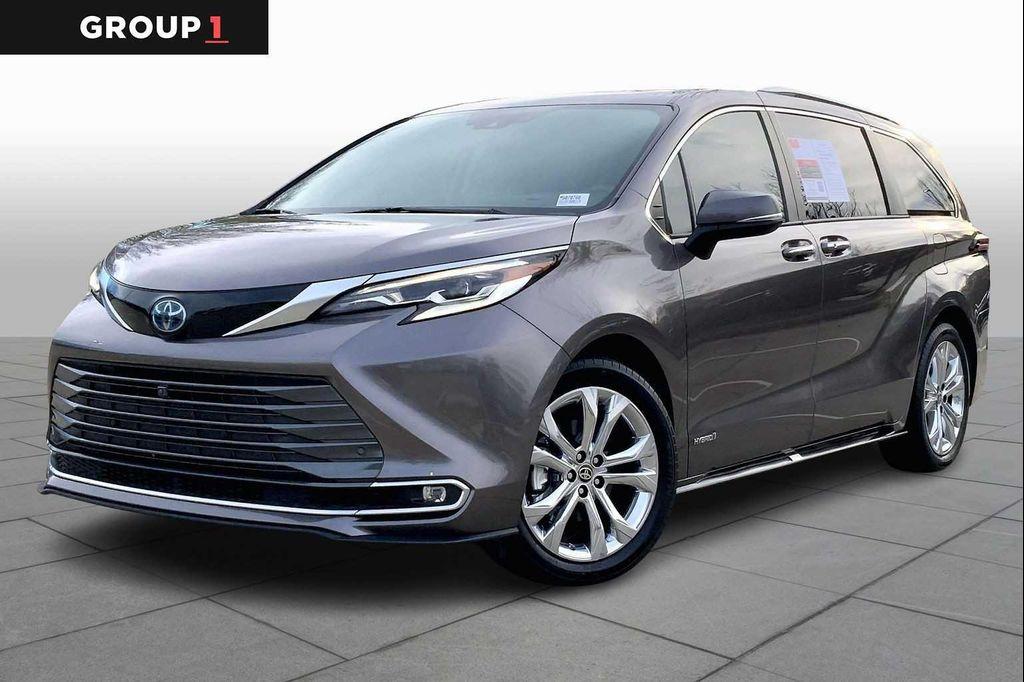 used 2021 Toyota Sienna car, priced at $41,198