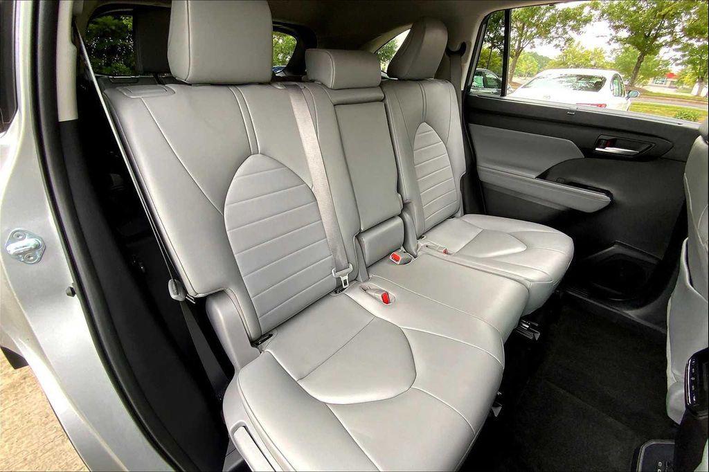 used 2023 Toyota Highlander car, priced at $38,583