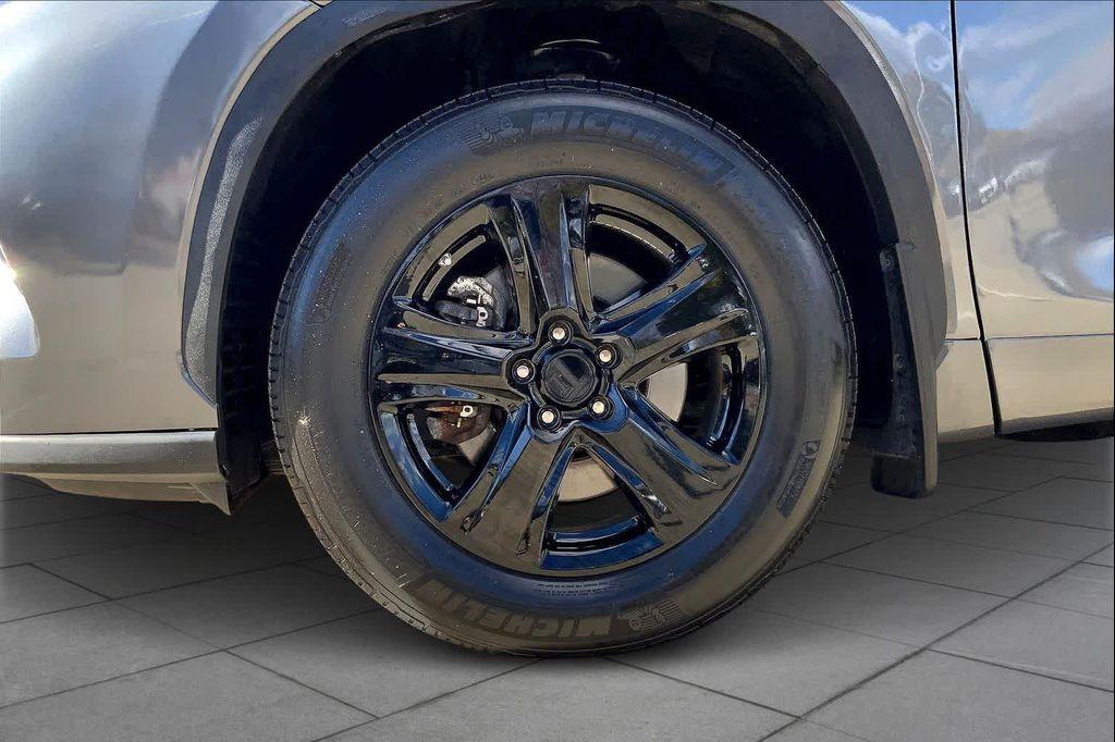 used 2024 Toyota Highlander car, priced at $33,158