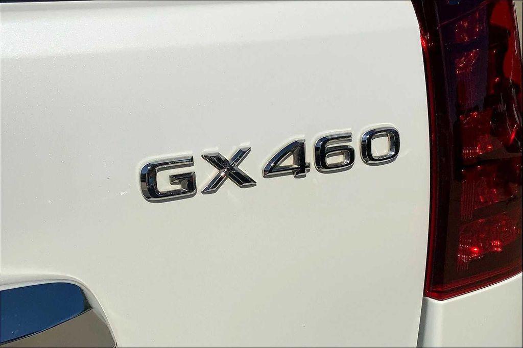 used 2022 Lexus GX 460 car, priced at $55,271