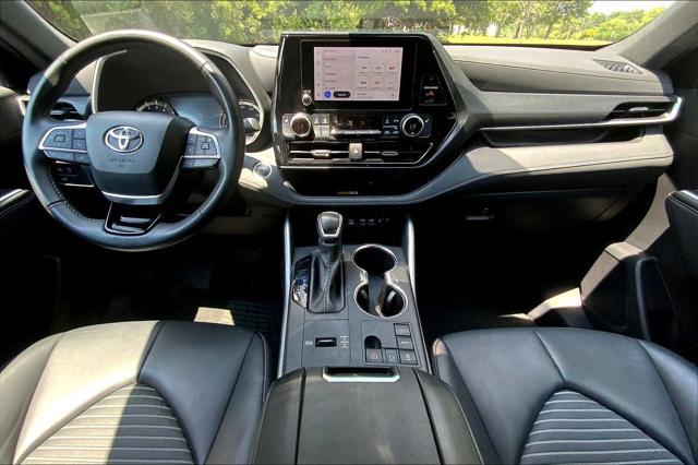 used 2024 Toyota Highlander car, priced at $41,399