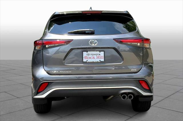 used 2024 Toyota Highlander car, priced at $41,399