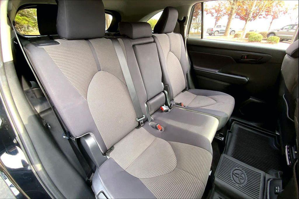 used 2023 Toyota Highlander car, priced at $30,781