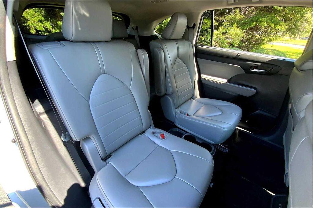 used 2023 Toyota Highlander car, priced at $35,581