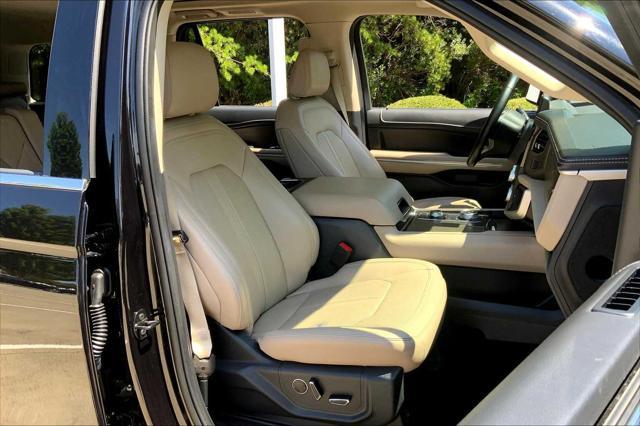 used 2023 Ford Expedition car, priced at $44,401