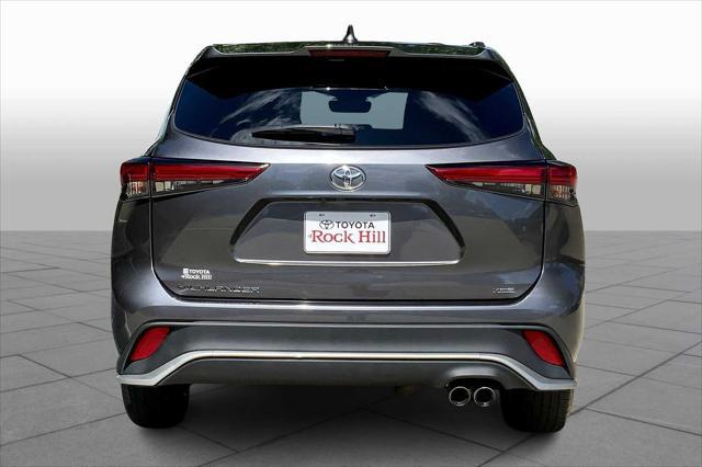 used 2023 Toyota Highlander car, priced at $37,664