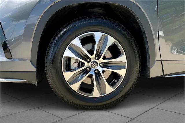 used 2023 Toyota Highlander car, priced at $37,664
