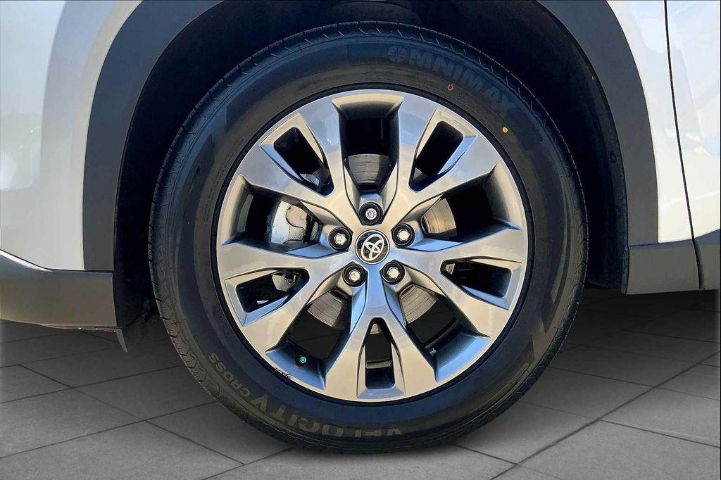 used 2024 Toyota Grand Highlander car, priced at $45,477