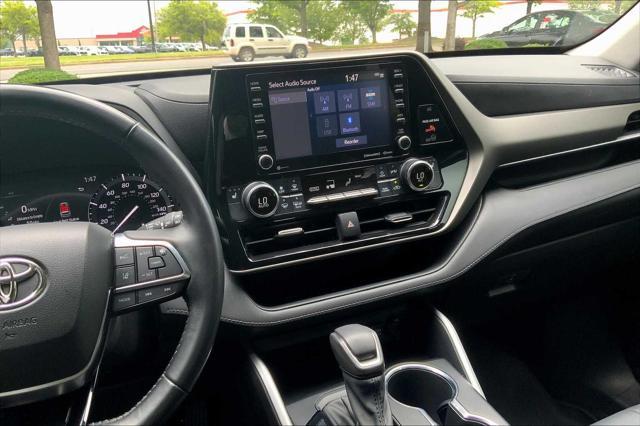 used 2021 Toyota Highlander car, priced at $32,983