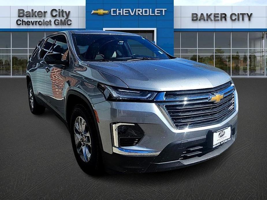 used 2023 Chevrolet Traverse car, priced at $30,999