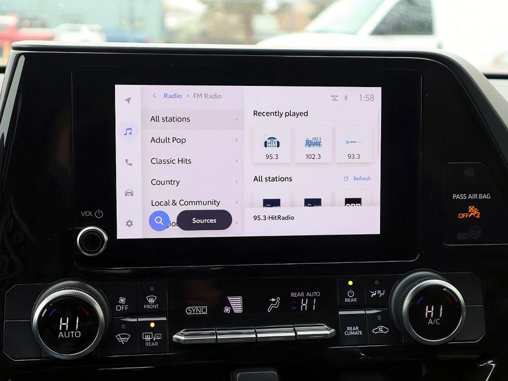 used 2024 Toyota Highlander car, priced at $33,499