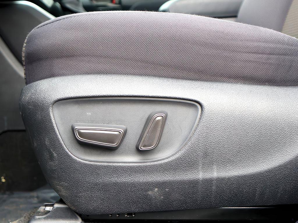 used 2024 Toyota Highlander car, priced at $33,499