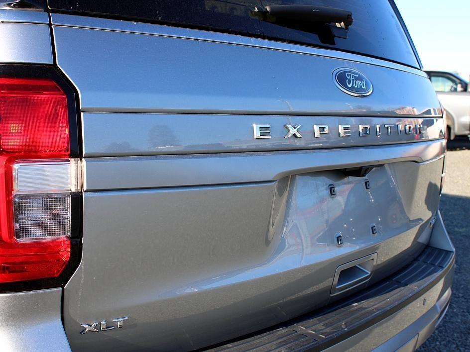 used 2022 Ford Expedition Max car, priced at $38,197