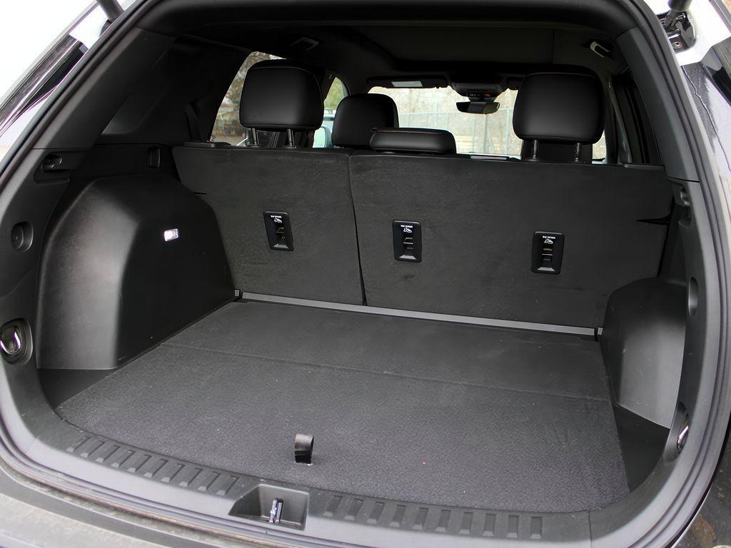 used 2026 Chevrolet Equinox car, priced at $38,999