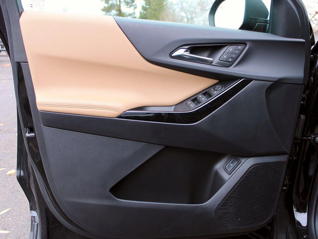 used 2026 Chevrolet Equinox car, priced at $38,999