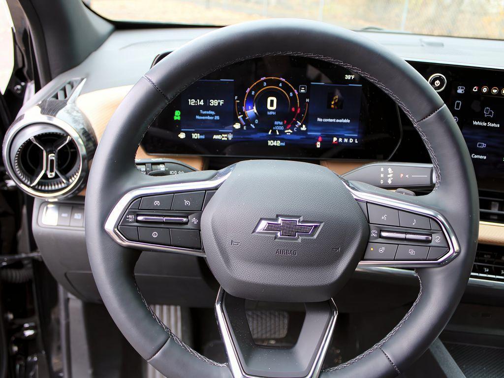 used 2026 Chevrolet Equinox car, priced at $38,999