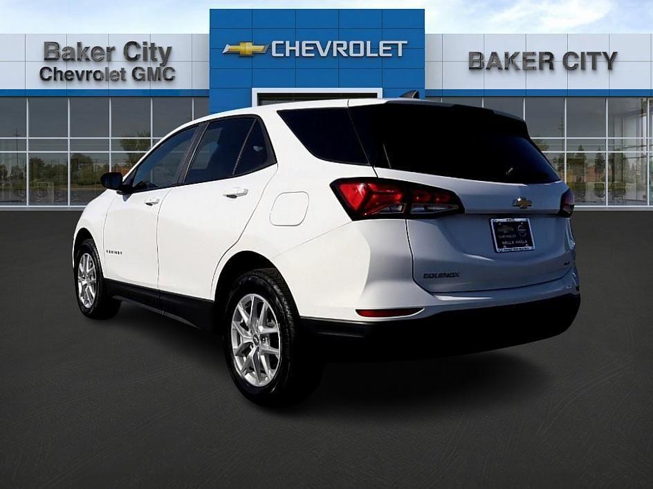 used 2024 Chevrolet Equinox car, priced at $27,437