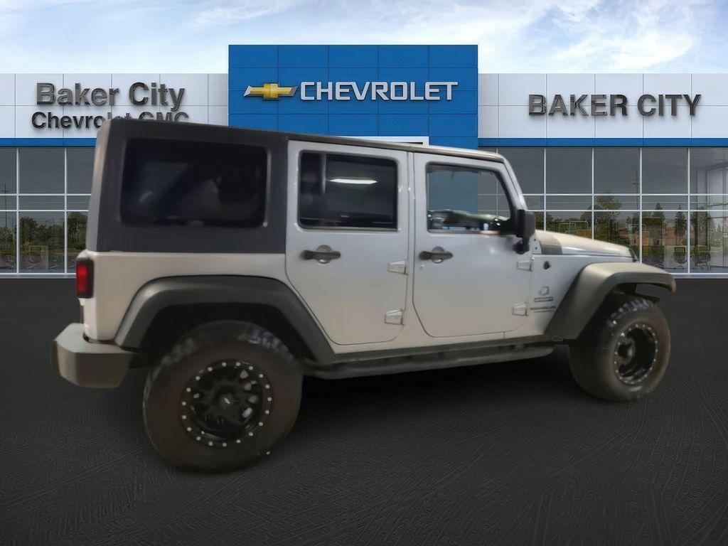 used 2015 Jeep Wrangler Unlimited car, priced at $21,999