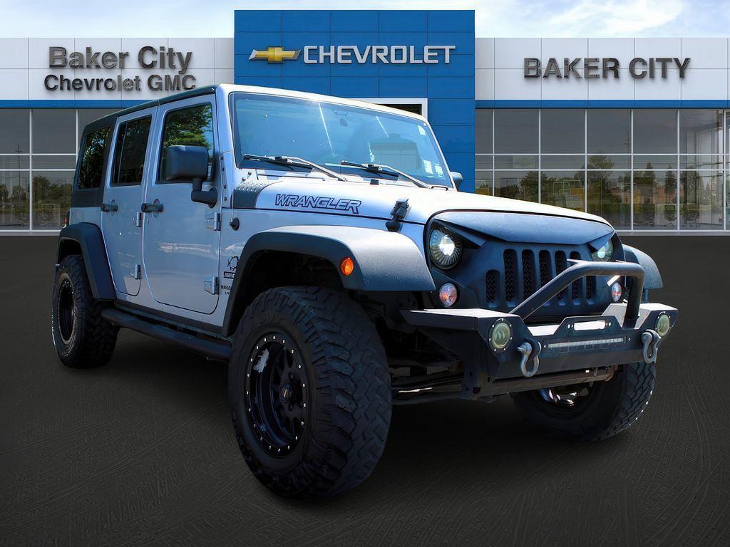 used 2015 Jeep Wrangler Unlimited car, priced at $18,247