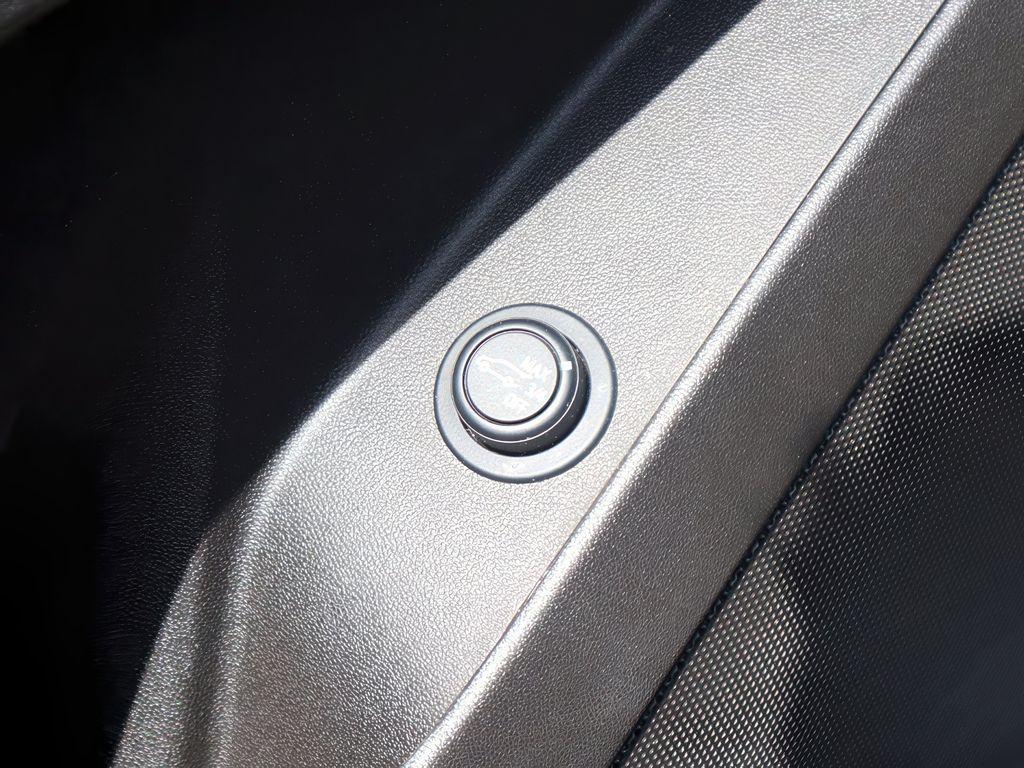 used 2024 Chevrolet Equinox car, priced at $22,299