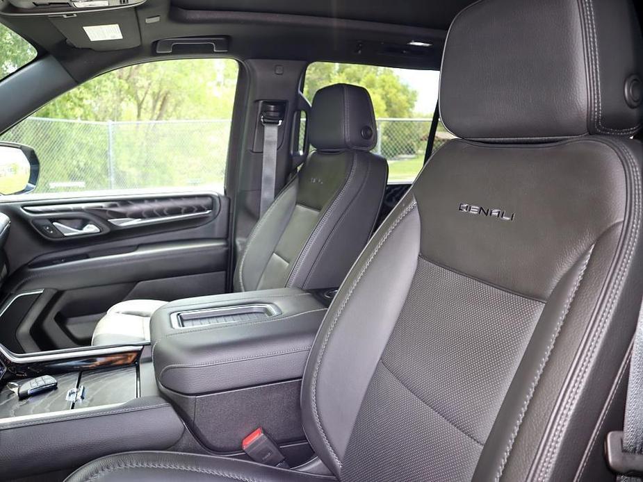 used 2023 GMC Yukon car, priced at $81,499