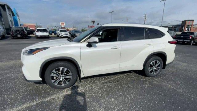 used 2021 Toyota Highlander car, priced at $28,595
