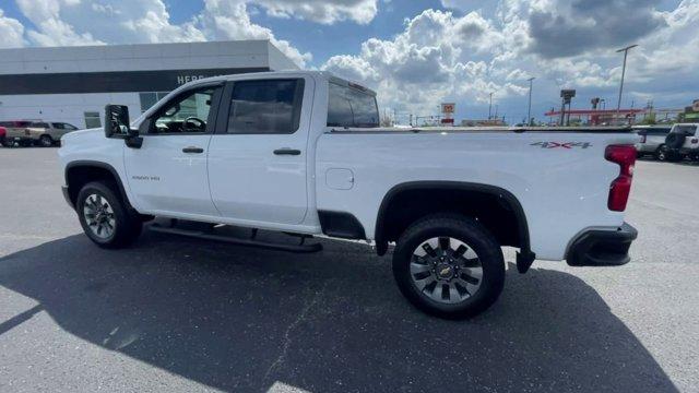 used 2022 Chevrolet Silverado 2500 car, priced at $45,473