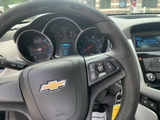 used 2014 Chevrolet Cruze car, priced at $7,495